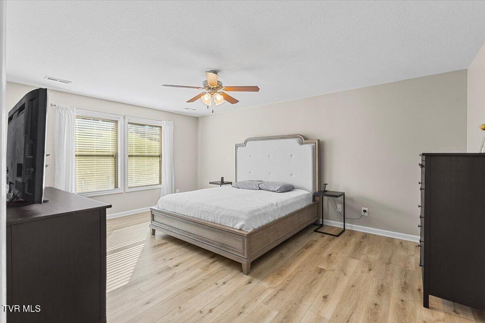 Photo #16: 2919 Royal Mile Divide