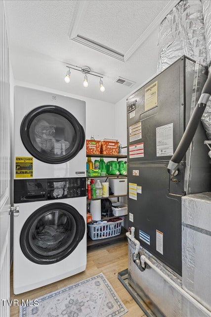 Photo #32: 2919 Royal Mile Divide