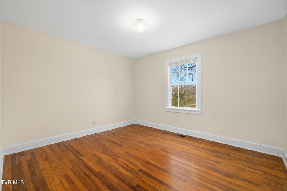 Photo #23: 144 Allison Road