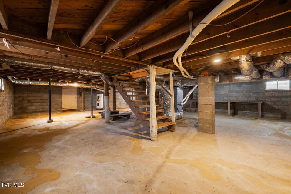 Photo #34: 144 Allison Road