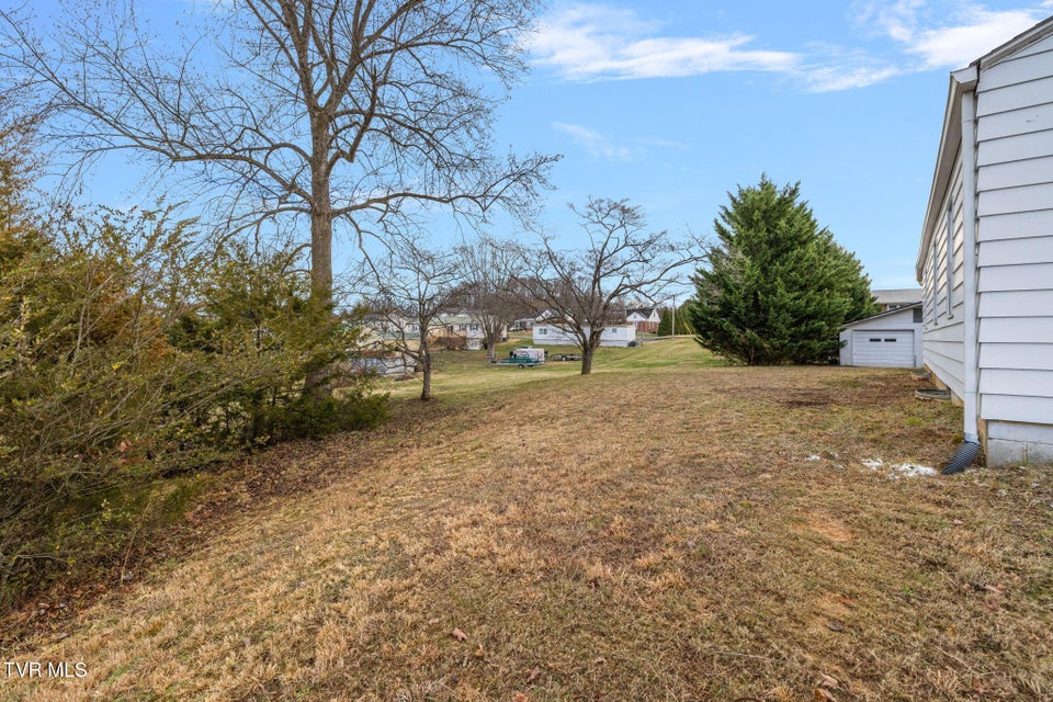 Photo #37: 144 Allison Road