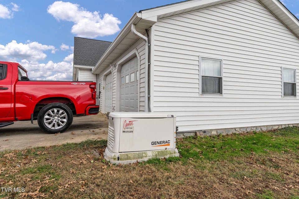 Photo #90: 1385 Wilhoit Road