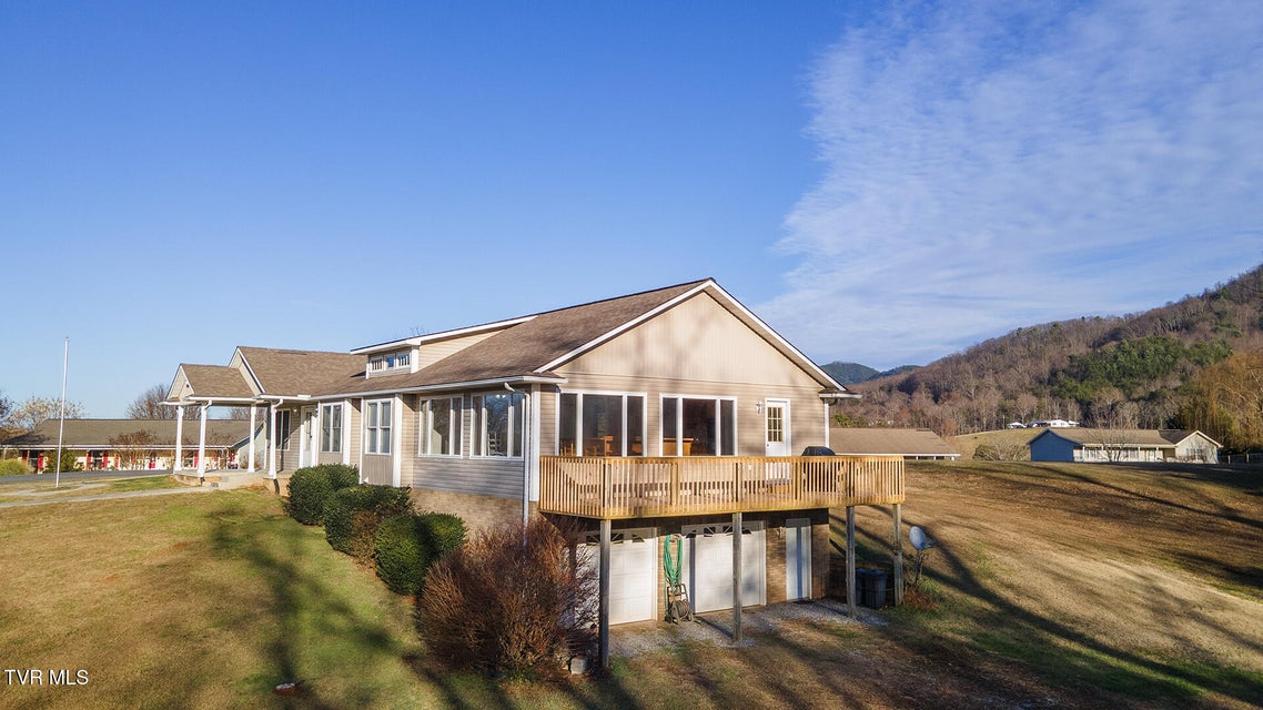 Photo #6: 1002 Dawning Road Road