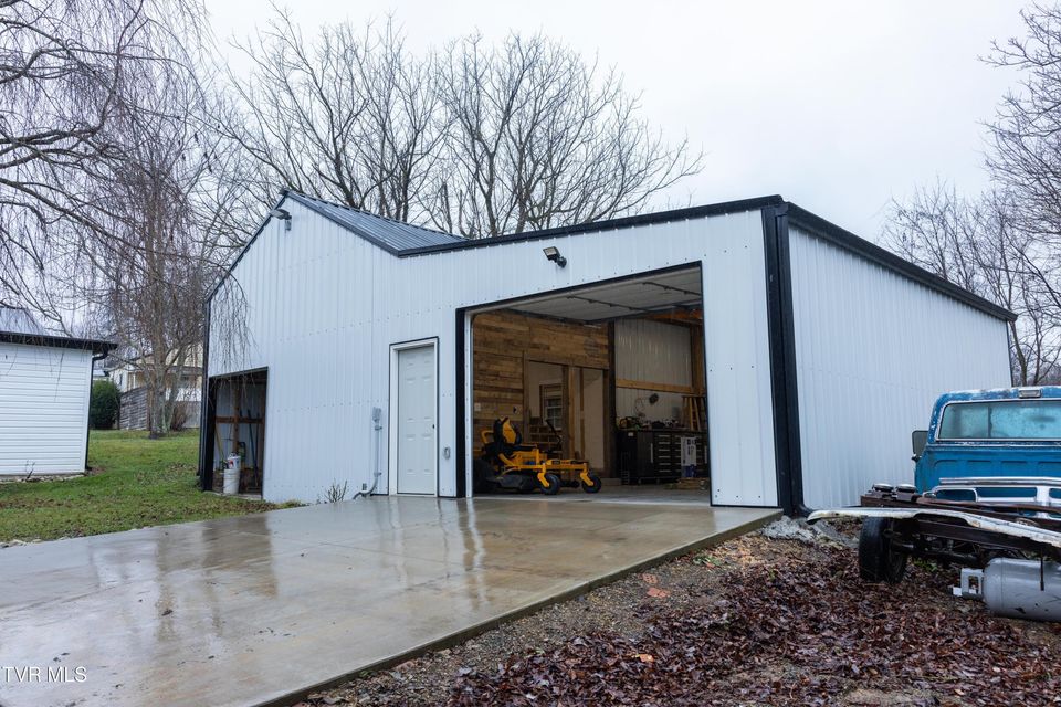 Photo #32: 681 Princeton Road