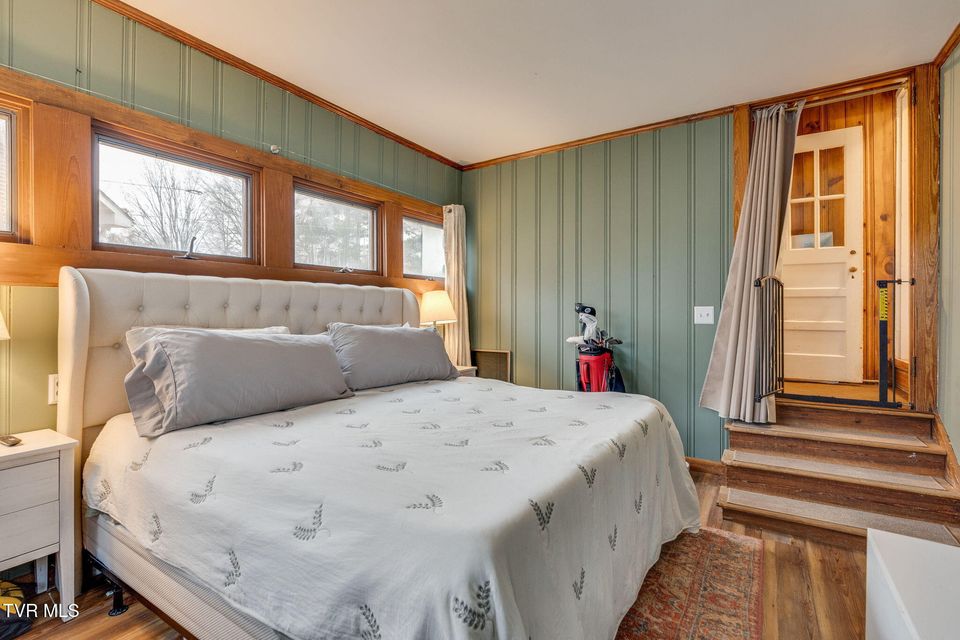 Photo #23: 235 F Street