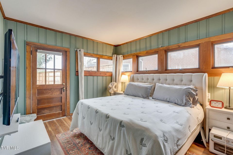 Photo #22: 235 F Street