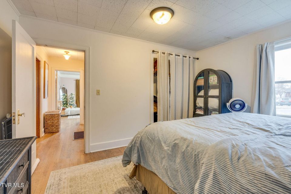 Photo #17: 235 F Street