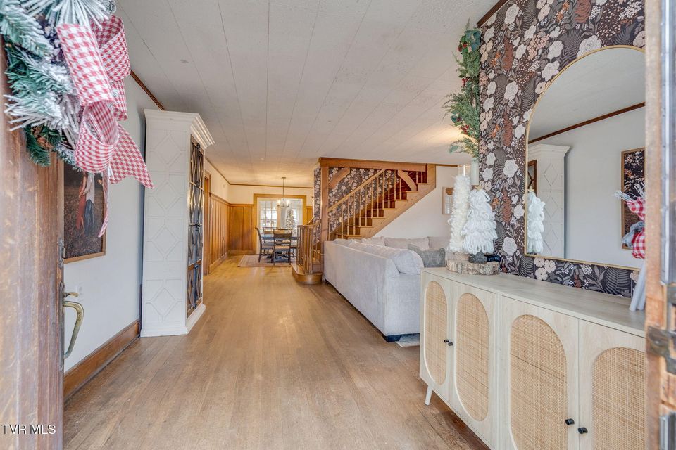 Photo #4: 235 F Street