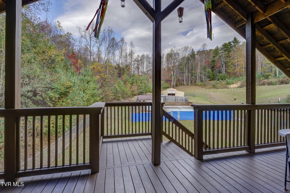 Photo #63: 185 Deer Tracks Circle