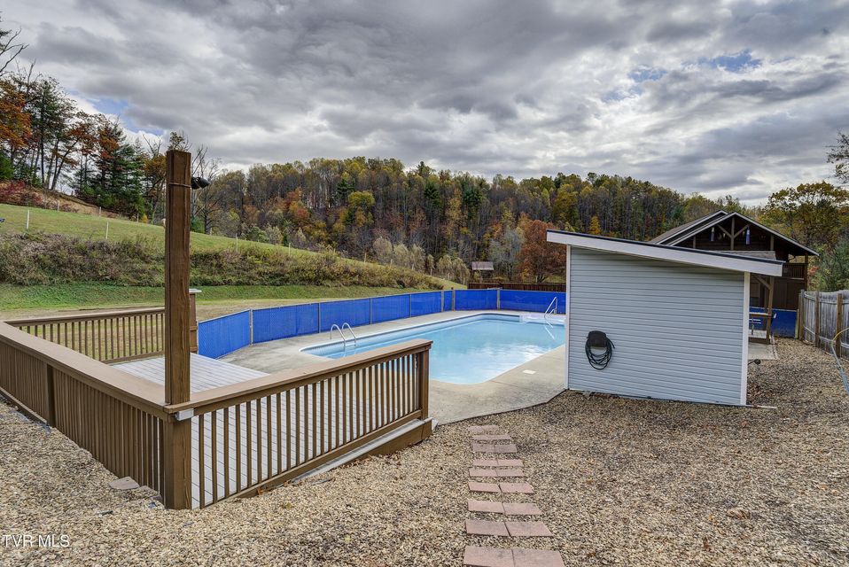 Photo #66: 185 Deer Tracks Circle