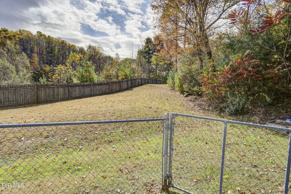 Photo #73: 185 Deer Tracks Circle