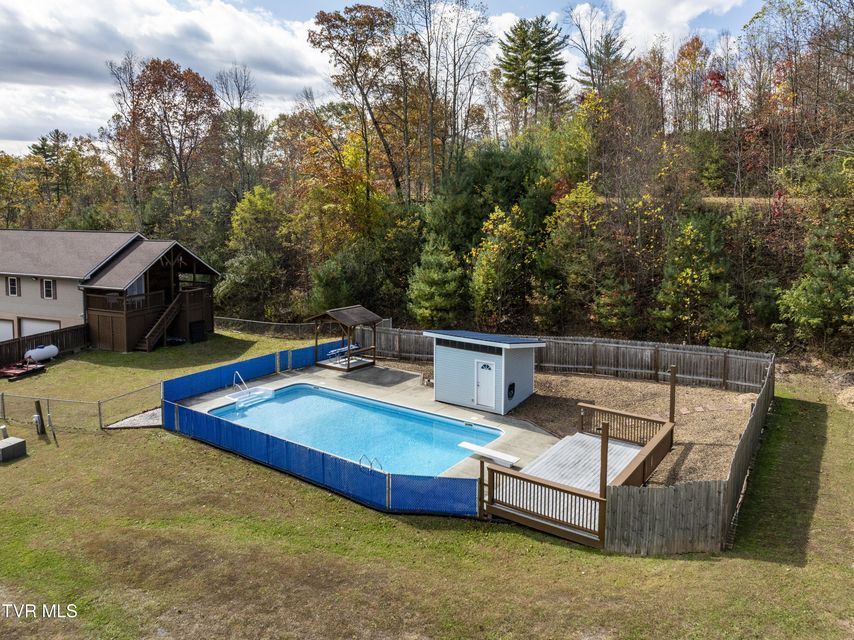 Photo #74: 185 Deer Tracks Circle