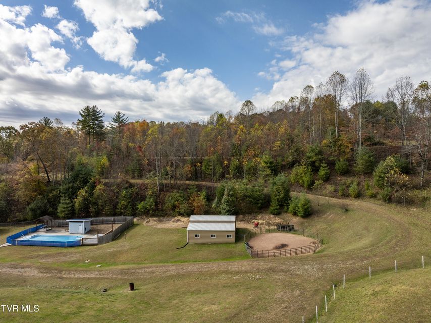 Photo #78: 185 Deer Tracks Circle