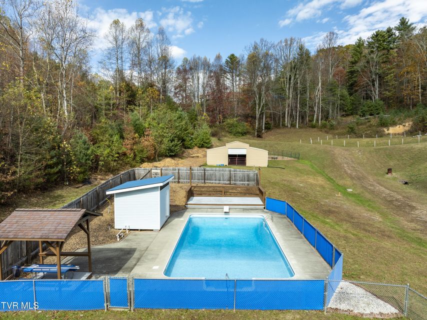 Photo #65: 185 Deer Tracks Circle