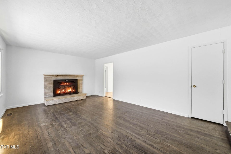 Photo #4: 223 Poplar Hill Drive