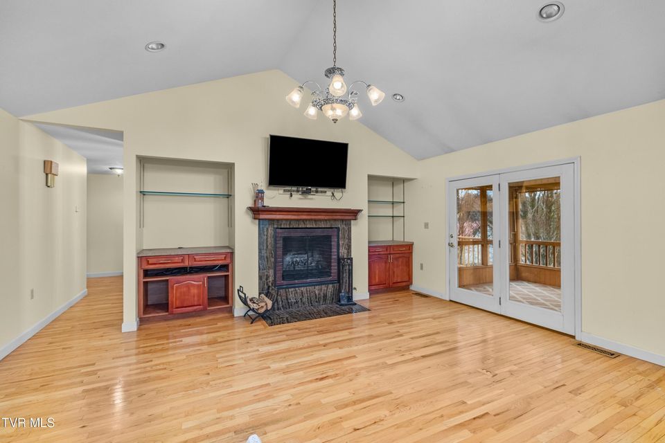 Photo #7: 1401 Brookfield Drive