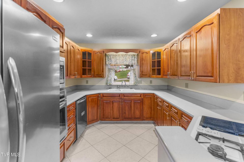 Photo #11: 1401 Brookfield Drive