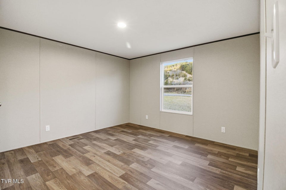 Photo #20: 185 Union Road