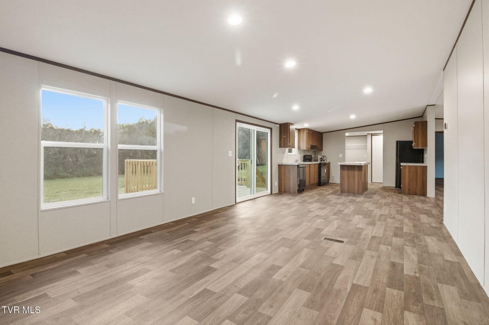 Photo #14: 185 Union Road