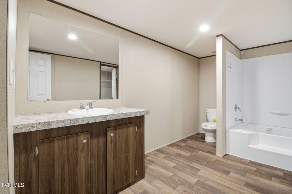 Photo #16: 185 Union Road