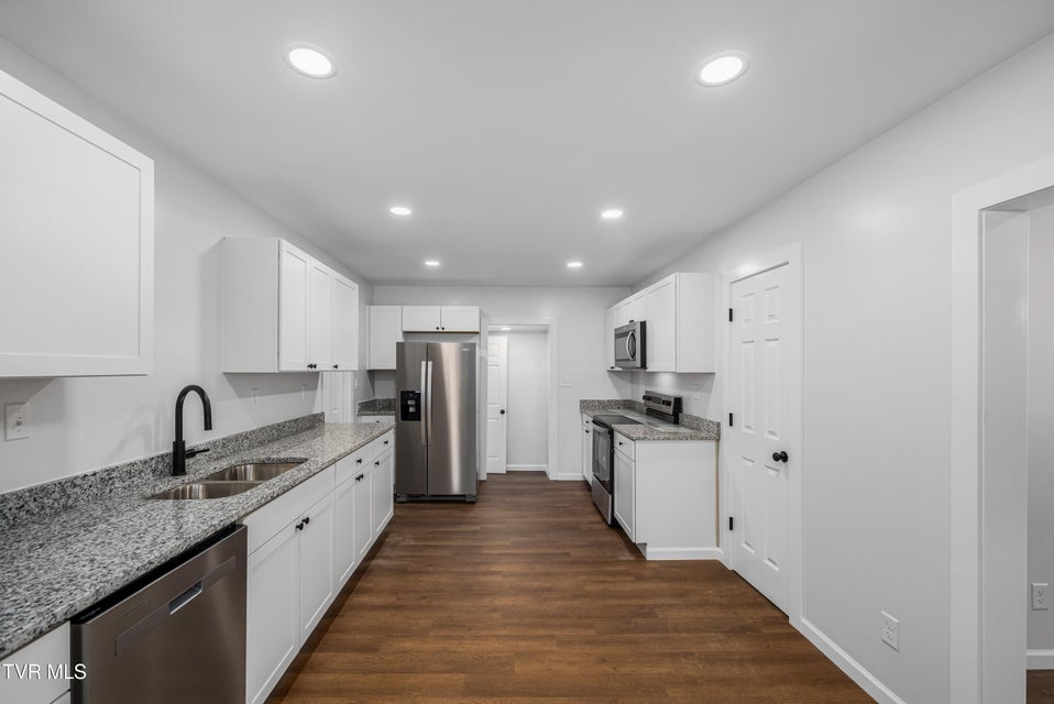 Photo #3: 1007 Spring Street