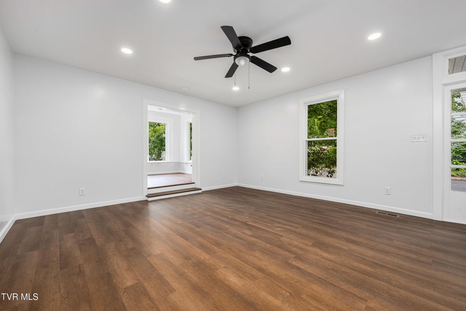 Photo #22: 1007 Spring Street