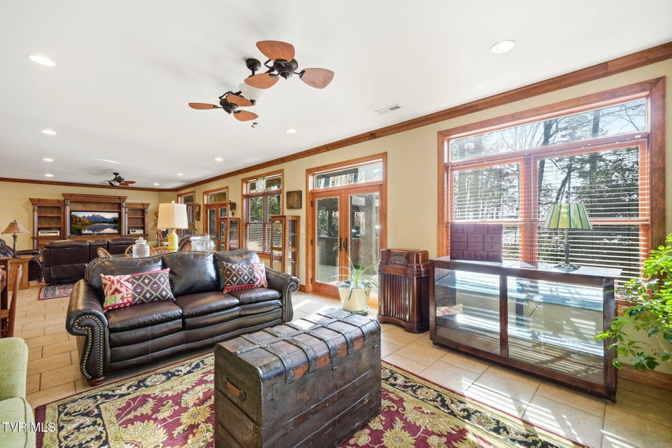 Photo #36: 1804 Cherokee Drive