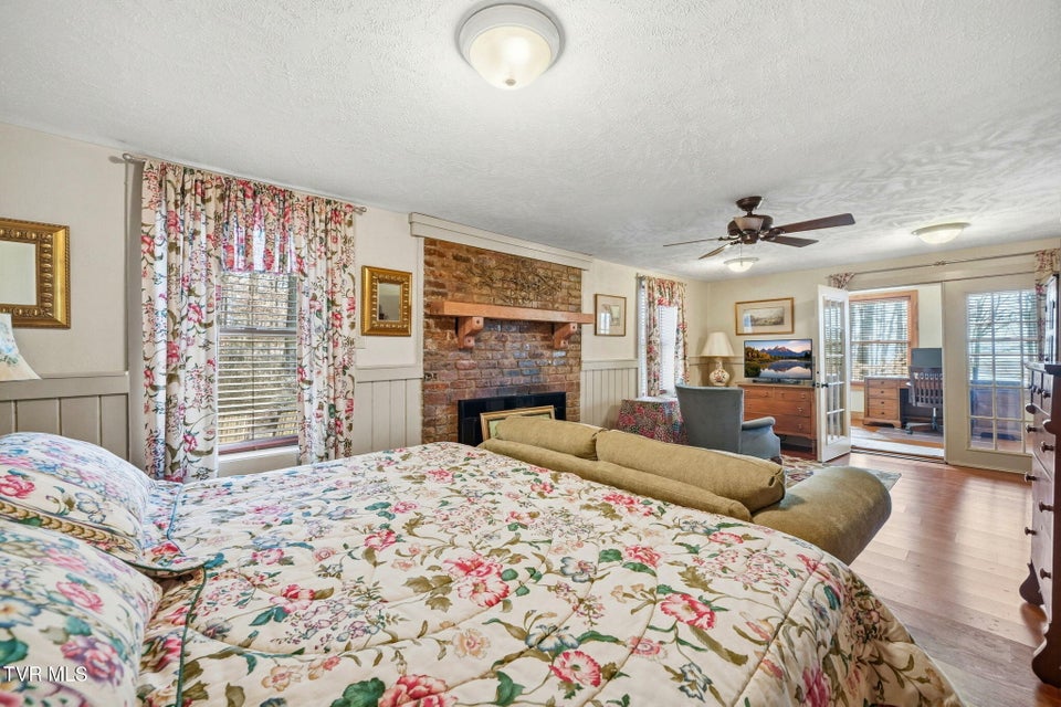 Photo #47: 1804 Cherokee Drive