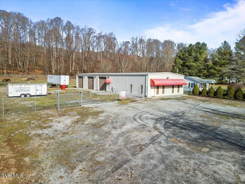 Photo #7: 2719 Highway 91 