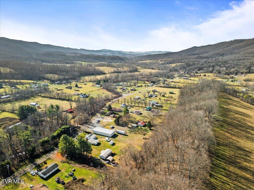 Photo #23: 2719 Highway 91 