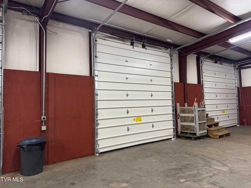 Photo #31: 2719 Highway 91 