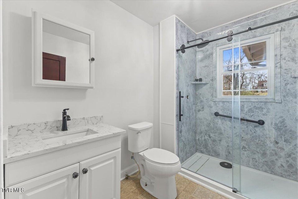 Photo #26: 1023 Carolina Avenue