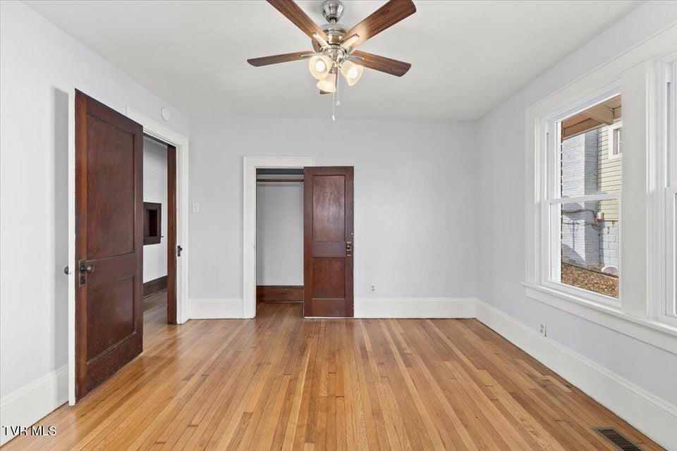 Photo #27: 1023 Carolina Avenue