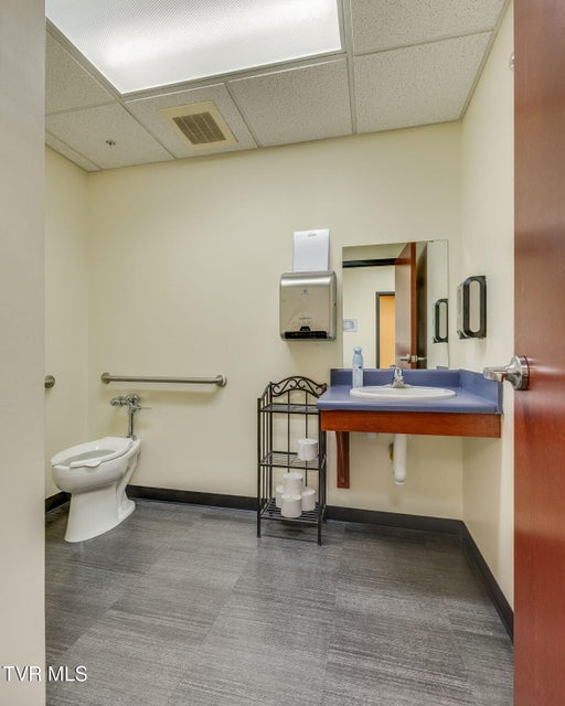 Photo #24: 444 Clinchfield Street