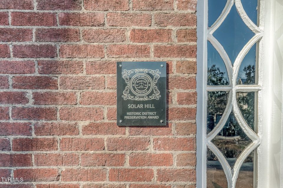 Photo #4: 130 Solar Street