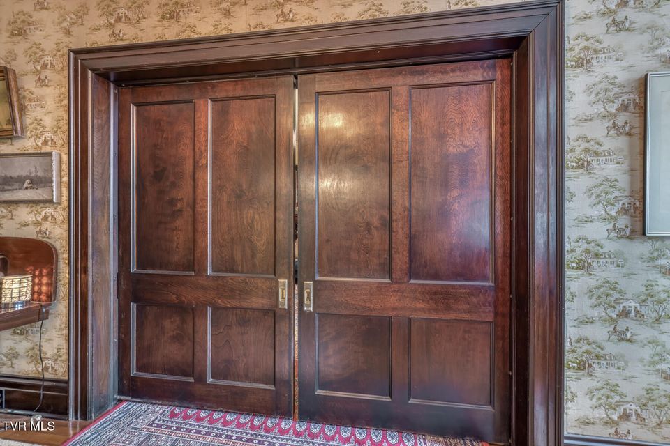 Photo #11: 130 Solar Street