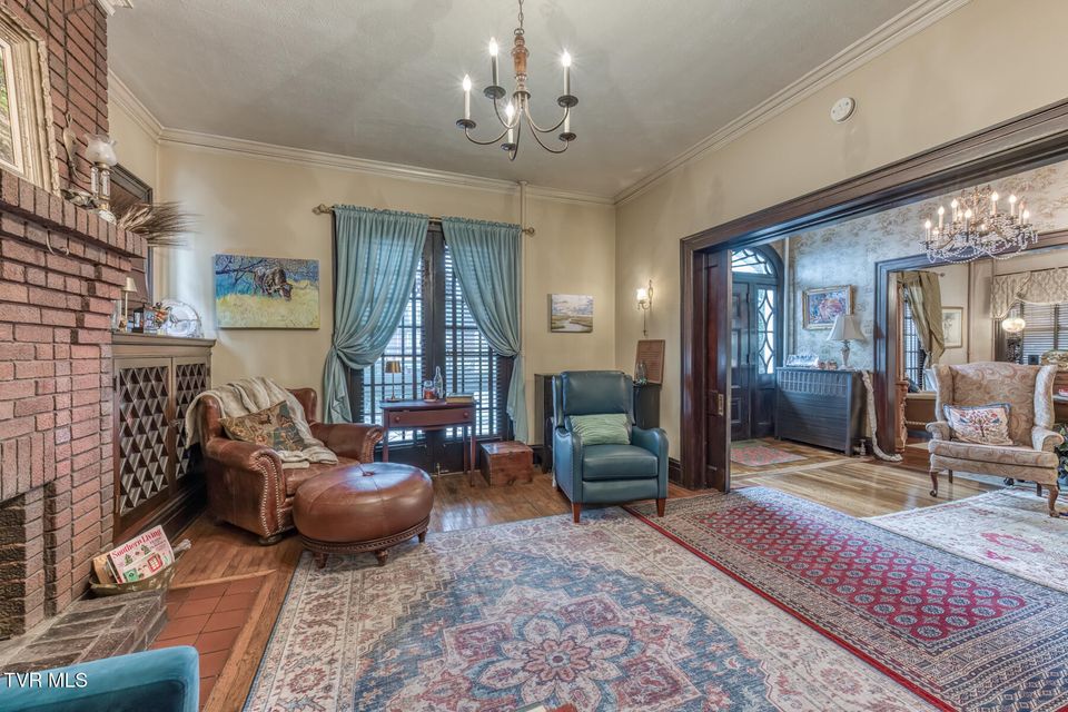 Photo #14: 130 Solar Street