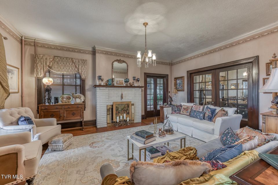 Photo #23: 130 Solar Street