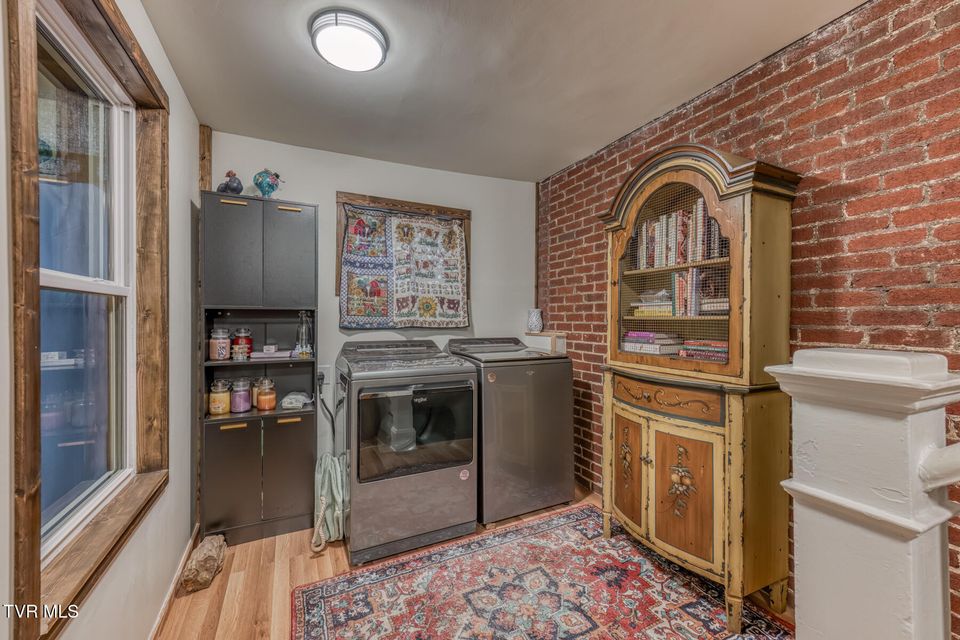 Photo #43: 130 Solar Street