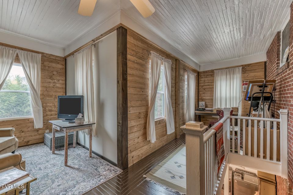 Photo #52: 130 Solar Street