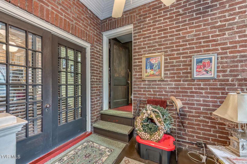 Photo #55: 130 Solar Street