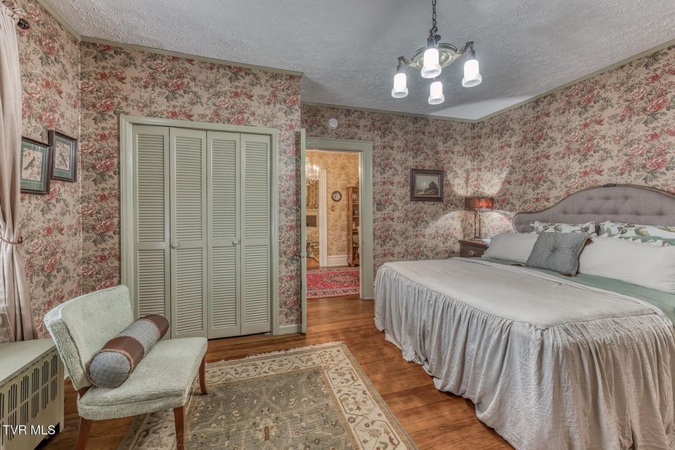 Photo #65: 130 Solar Street