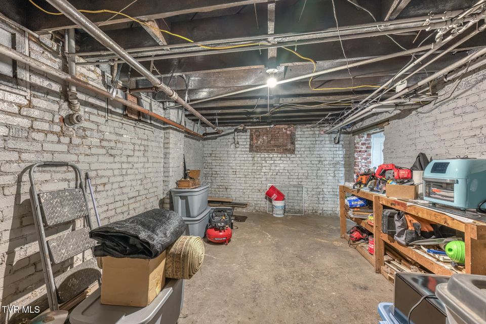 Photo #75: 130 Solar Street