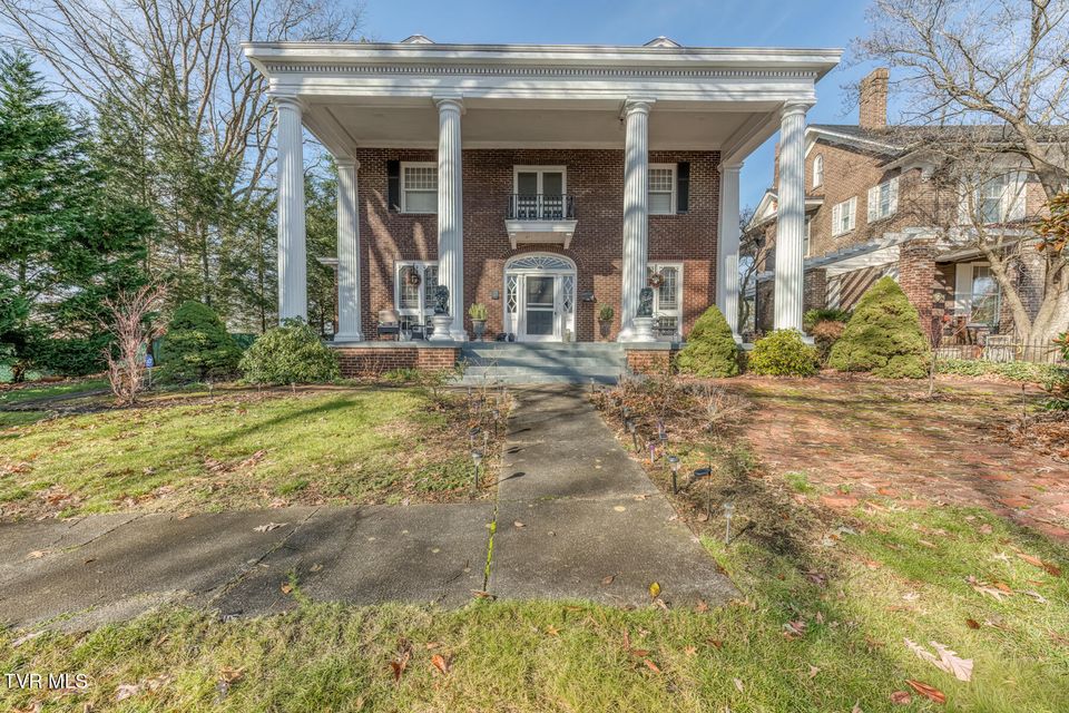 Photo #78: 130 Solar Street