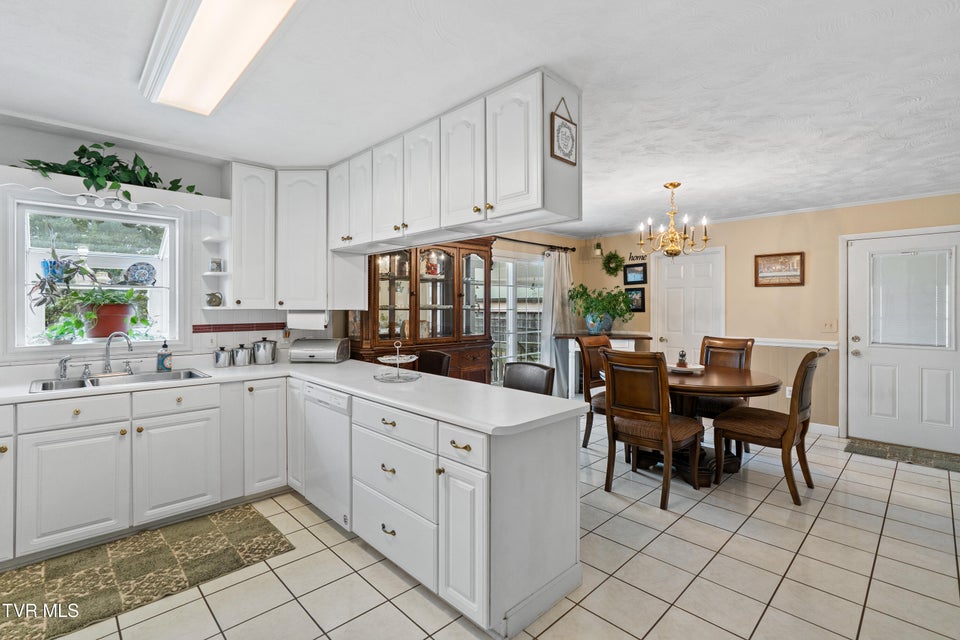 Photo #3: 178 Park Avenue