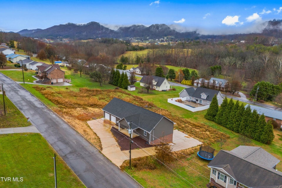 Photo #34: 241 Stewart Hills Drive