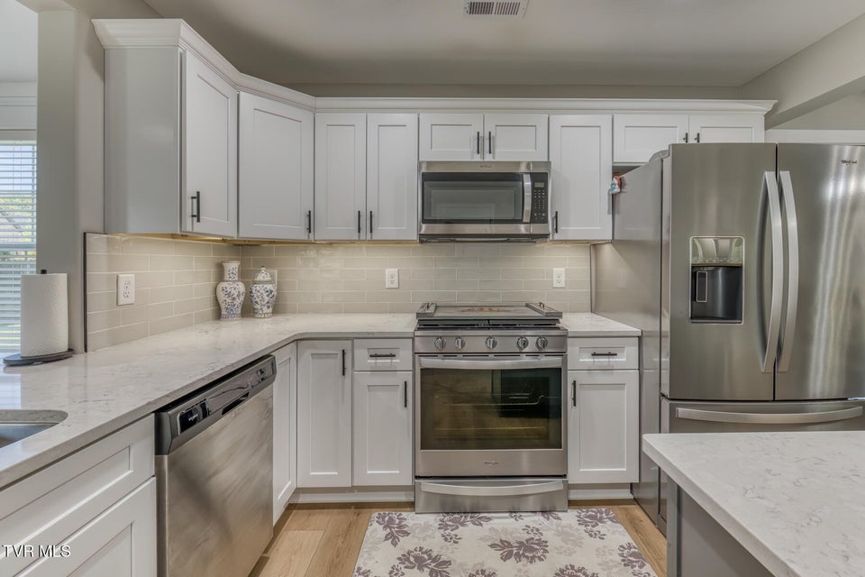 Photo #13: 105 Grants Way