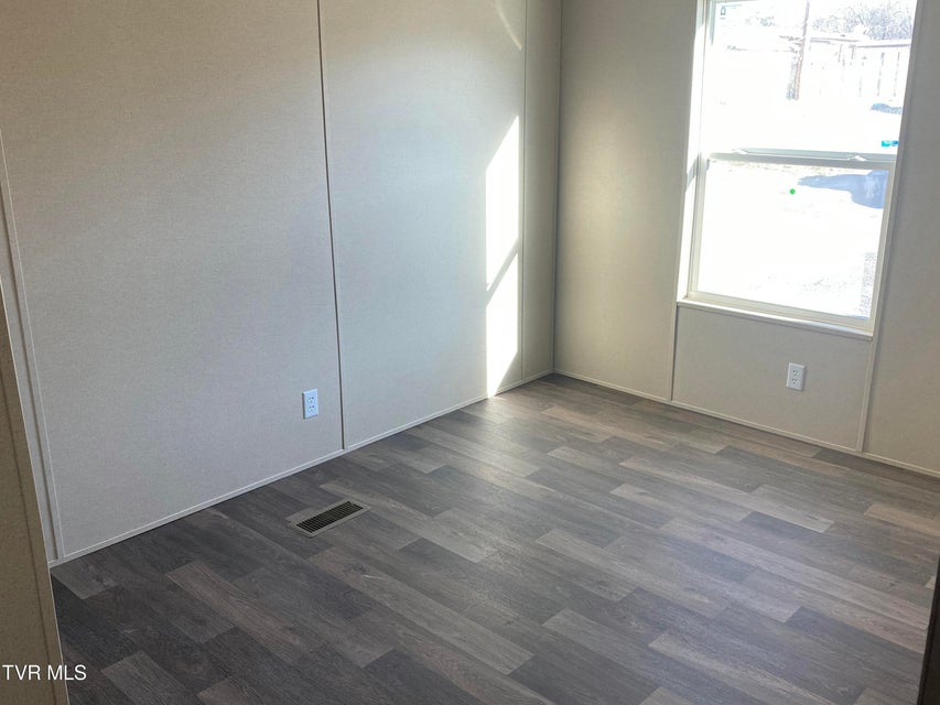 Photo #15: 111 28th Street