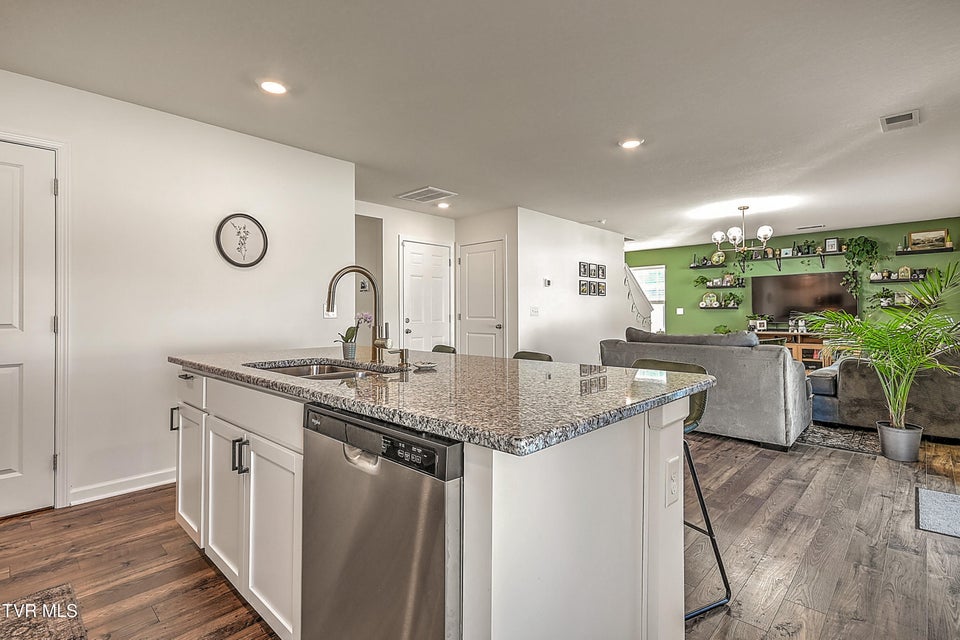 Photo #17: 110 Crawford Circle