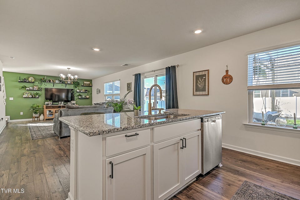 Photo #18: 110 Crawford Circle